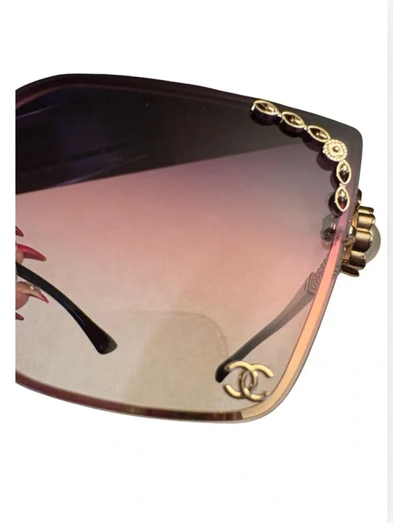 SUNGLASSES: Luxury Pink Ombré & Golden Gradient Oversized w/Monogram, NWOT - Picture 10 of 17